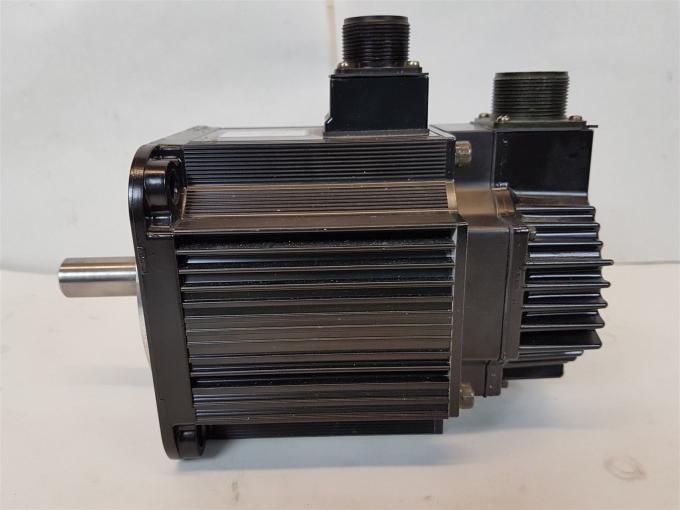 Nouveau et original moteur servo 850W 1500RMP SGMG-09AWA à C.A. d'Industria Yaskawa 0