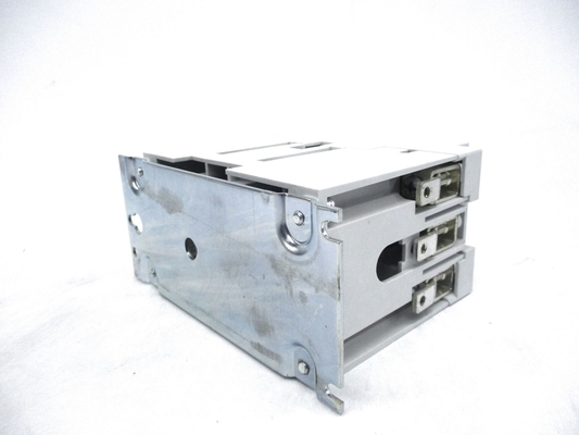 W200M4CFC WESTINGHOUSE Démarreur non inversé Avantage 3 pôle 600V 50/60 Hz 120 Volts