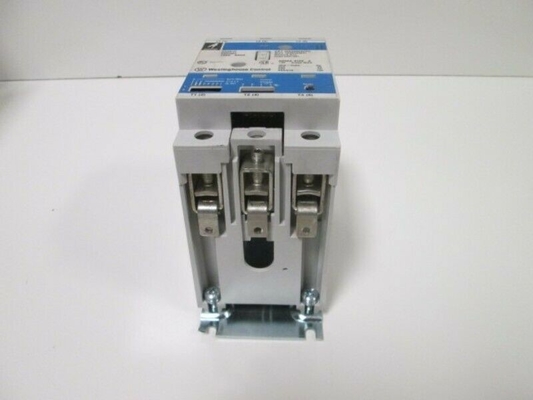W200M4CFC WESTINGHOUSE Démarreur non inversé Avantage 3 pôle 600V 50/60 Hz 120 Volts
