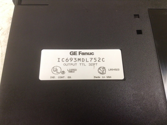 GE FANUC SÉRIE 90-30 PLC Module d'E/S Numérique 125 VDC IC693MDL752