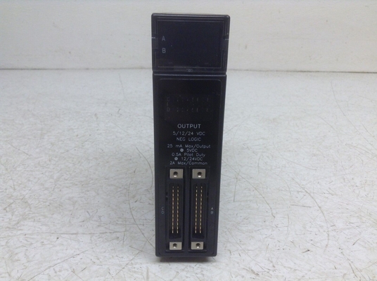GE FANUC SÉRIE 90-30 PLC Module d'E/S Numérique 125 VDC IC693MDL752