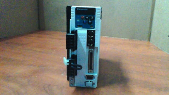 Panasonic MINAS A4 SERVO DRIVER 30A 240V LOAD Châssis Mount MCDDT3520003