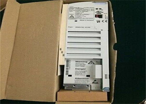 Lenze E82EV152K4C VECTEUR INVERSEUR DE FRÉQUENCE DRIVE 5.5 / 4.4 AMP 50/60 HZ