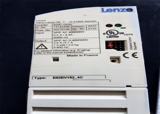 Lenze E82EV152K4C VECTEUR INVERSEUR DE FRÉQUENCE DRIVE 5.5 / 4.4 AMP 50/60 HZ
