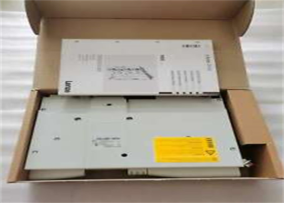 Lenze E94AMHE0074 SERVO DRIVE TENSION D'ENTRÉE 3 PHASES 325/565/705VDC BORNES À VIS