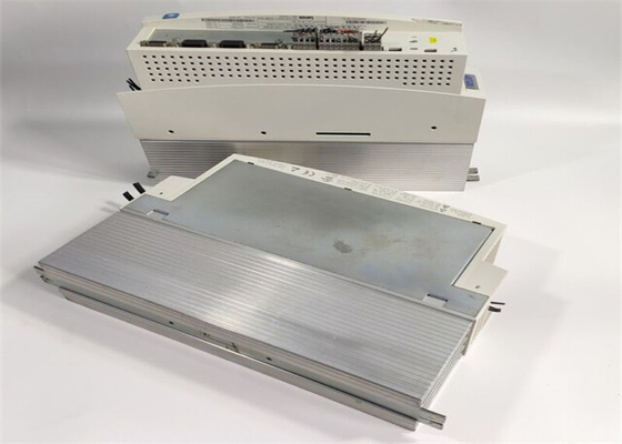 Lenze EVS9322-EP SERVO CONTRÔLEUR SÉRIE 9300 400/480 VAC 0,75 KW (1 JP)