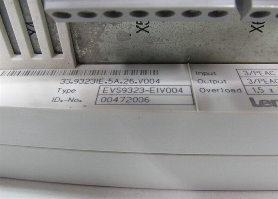 Lenze EVS9323-EIV004 SERVO CONTRÔLEUR SÉRIE 9300 400/480 VAC SERVO PLC