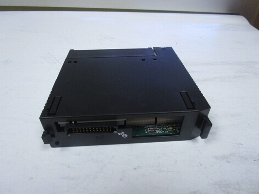 GE FANUC SERIES 90-30 Module d'entrée de courant analogique à 4 canaux IC693ALG221