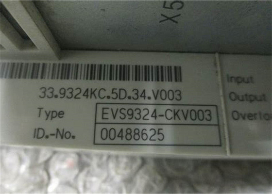 Lenze EVS9324-CKV003 SERVO CONTRÔLEUR SÉRIE 9300 400/480 VAC 3.0 KW (4 HP)
