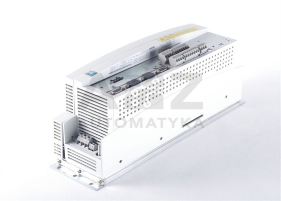 Lenze EVS9324-CSV004 SERVO CONTRÔLEUR SÉRIE 9300 400/480 VAC 3.0 KW (4 HP)