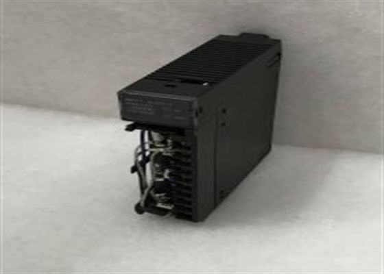 Le contrôleur logique programmable de la série 90-30