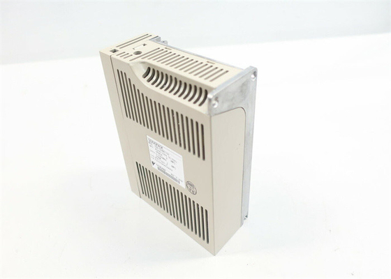 Yaskawa SGD-02ANY6 AC Servo Drive tout neuf dans la boîte d'origine 200V