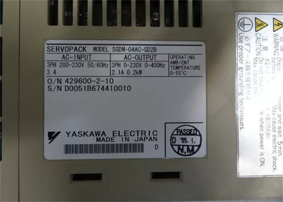 Yaskawa Nouveau Sgdm-04ac-Sd2b Ac Servo Drive 200w Dans la boîte d'origine