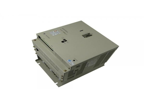 Yaskawa Nouveau servo-amplificateur à courant alternatif SGDB-44ADGY8 Voltage 200-230V