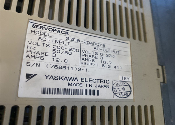 Yaskawa Nouveau servo-amplificateur à courant alternatif SGDB-44ADGY8 Voltage 200-230V