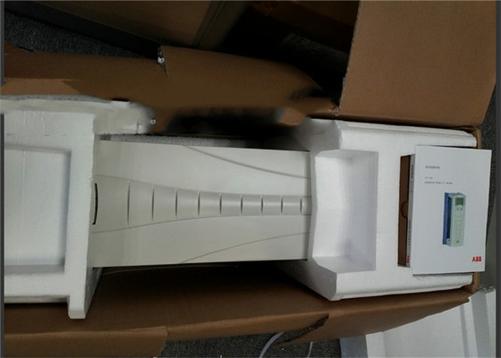 L'inverseur à fréquence variable ABB ACS800-104-0320-5+C126+E205+V991