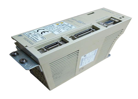 SGDA-04VP Yaskawa tout neuf Servo entraîneurs industriels original boîte