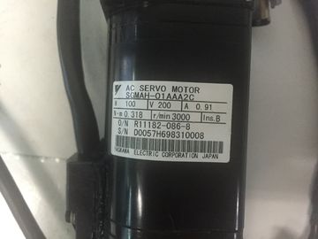 Yaskawa AC Industrial Servo Motor SGMAH-01AAA2C 100W  200V BRAND NEW