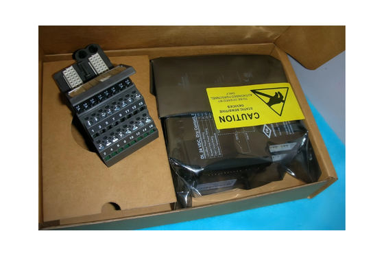 CE4050E1C0 Système DCS DeltaV Emerson avec plaque de fond à 8 emplacements