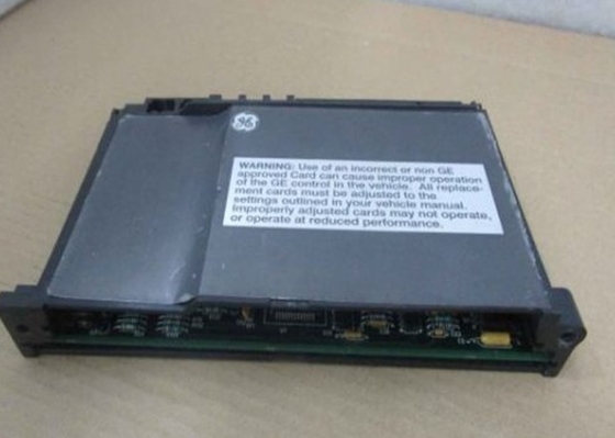 Module d'alimentation électrique GE FANUC IC693PWR330 5 Vdc 30 watts maximum 24 Vdc Relais 15 watts maximum 24