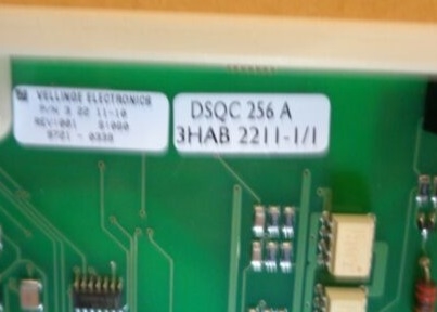 ABB 3HAB2211-1 DSQC-256A Capteur du module de commande industrielle S4C