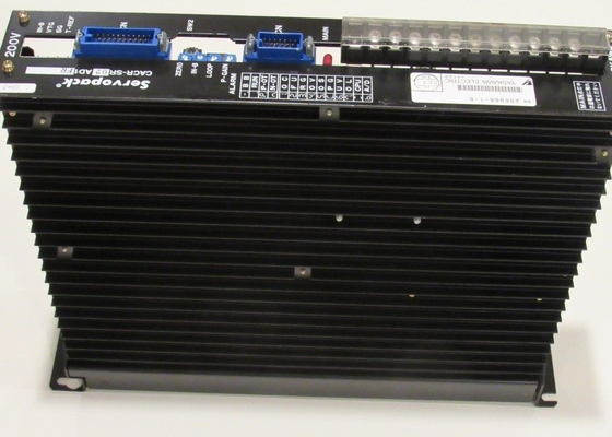 Yaskawa CACR-SR02-AD1-FR Nouveau équipement de servomoteur 200V Voltage