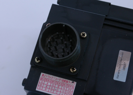 YASKAWA USAGED-09A210E Servo moteur à courant alternatif 7,6A 0,85 kW 1500 r/min