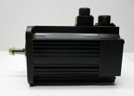YASKAWA USAFED-05DA1 AC Servo Drive MOTOR 0,45 KW1500 RPM 3,8 A Pour les moteurs à commande électrique