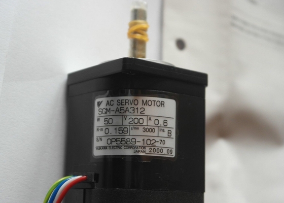 YASKAWA SGM-A5A31 2048 P/R Encodeur supplémentaire Servo moteur à courant alternatif 200V Standard 50W