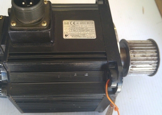 Kilowatt du nanomètre 1500 R/MIN du MOTEUR SERVO 0,85 de Yaskawa SGMG-09V 6W-YG11 5,39 10,7 ampères