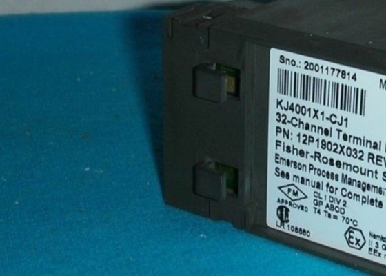 EMERSON KJ4001X1-CJ1 Bloc de jonction 32 canaux 30 VDC 1mm Crête 150Hz