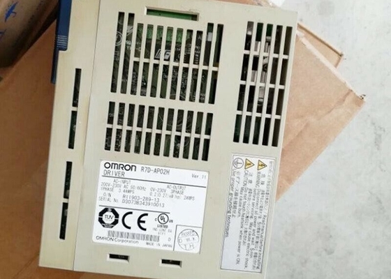 Le conducteur servo 2A 200V d'Omron R7D-AP02H chargent toute la méthode servo de Digital PWM basée sur IGBT