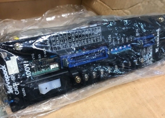 Le moteur de l'appareil est équipé d'un moteur de commande à commande automatique à commande automatique.