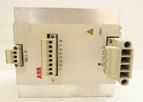 L'unité de vote de puissance d'ABB SS823 3BSE038226R1 a entré C.C 24V pour conjuguer 24 V pour choisir 24 V 20A