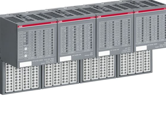 Constructeur analogue PS501-PROG de contrôle du module 8AI AC500 d'INP d'AI531 1SAP250600R0001 S500