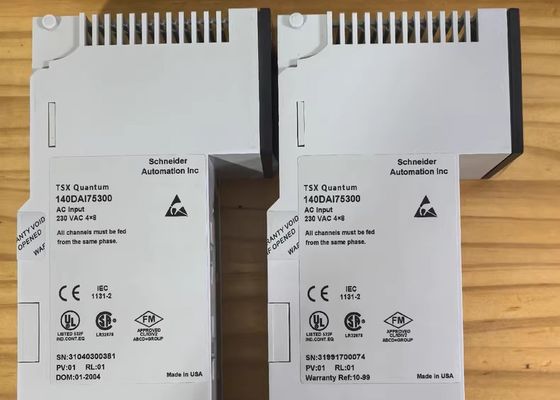 SCHNEIDER 140DAI75300 Entrée AC 32 points 230 VAC Isolation de groupe 8 points