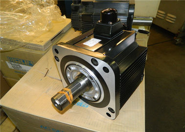 Industrial Servo Motor  Yaskawa  Electric 18.6 N . m  SGMG-30A2AB  23.8 Amp  1500 rpm