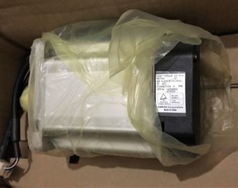 OMRON R88M-G10030L 20 MΩ mn à 500 volts continu entre les terminaux de puissance et le terminal de FG