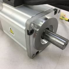 Le décélérateur d'OMRON R88G-HPG14A05400B pour les servomoteurs 400W cylindrique répercutent d'ici 3 minutes le rapport 1/5 de décélération