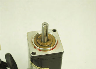 AVAILABLE YASKAWA Electric  AC SERVO MOTOR SGM-01A312 NEW In Box  200V  3000RPM