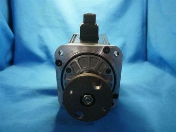Industrial  Yaskawa New AC Servo Motor 3.0A 2.84N.m SGMG-03ASBC Made in Japan