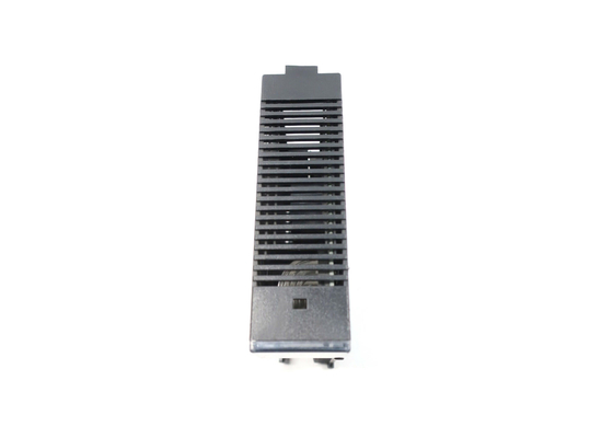 Module de sortie IC693MDL940, gamme de tension de 5V 30V à C.C, plage de fréquence de 50Hz à 60Hz