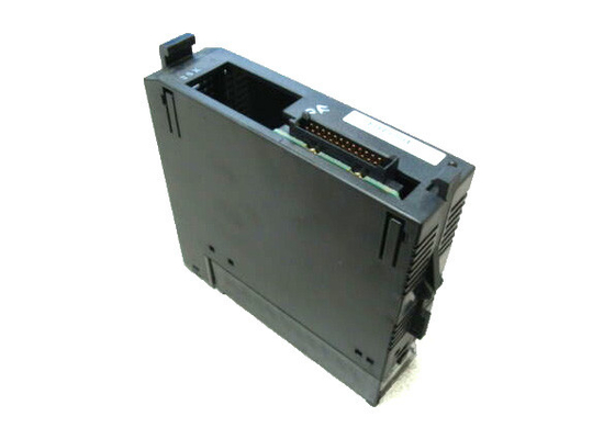 GE FANUC IC693MDL230, C.A. de 120 volts a isolé le module d'entrée, la série 90-30