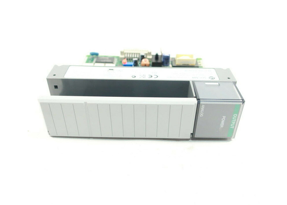 AB 1746-NO4V, module de sortie analogique de SLC 500, 10 volts continu