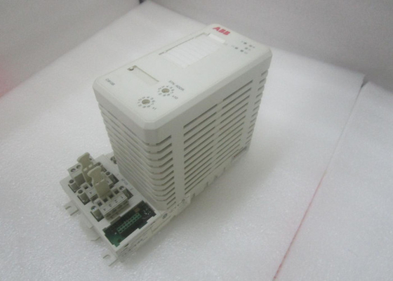ABB CI820V1 3BSE025255R1 Module 100 Bus de terrain Nouveau dans la boîte d'origine