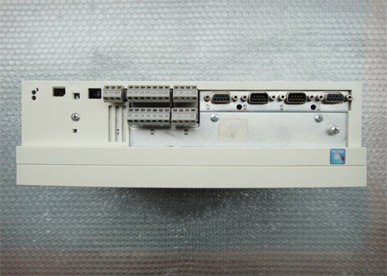 Lenze EVS9323-EP SERVO CONTRÔLEUR SÉRIE 9300 UNITÉ INTÉGRÉE 400/480 VAC