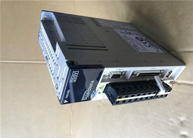 YASKAWA AC Industrial Servo Drives SGDS-02A01A 200W 50/60hz Frequency