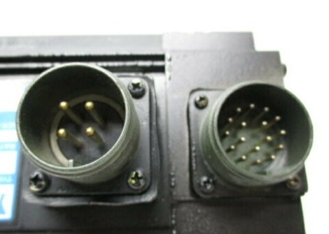 YASKAWA USAFED-05DA1 AC Servo Drive MOTOR 0.45 KW1500 RPM 3.8 A