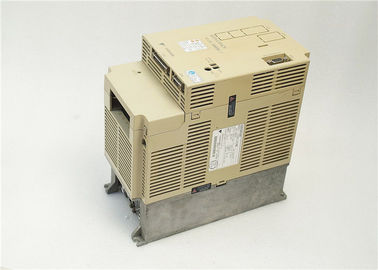 Industrial 2.0KW    Yaskawa 18.5AMPS  Servo DRIVES Input 200/230 VAC SGDB-30ADG