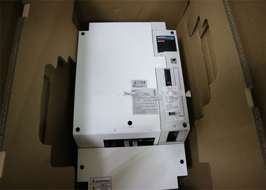 Série servo servo 200VAC de l'amplificateur MELSERVO-J2-Super à C.A. MR-J2S-11KB de Mitsubishi.